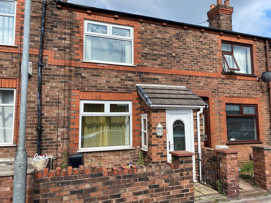 167 Elephant Lane 2 bed terraced house £495 pcm (£114 pw)