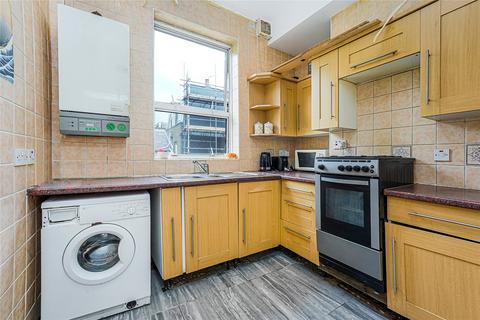 3 bedroom flat to rent, Parsons Mews, London