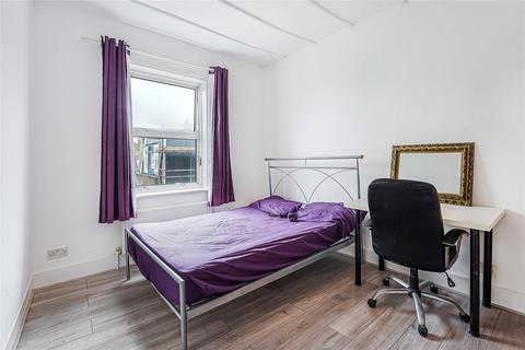 3 bedroom flat to rent, Parsons Mews, London