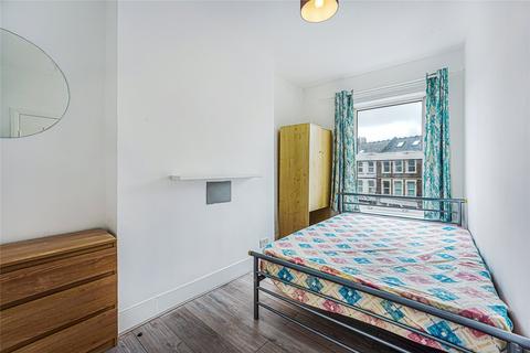3 bedroom flat to rent, Parsons Mews, London