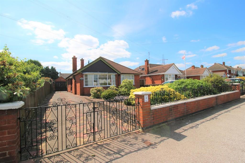 Dark Lane, Bedworth 3 bed detached bungalow for sale £299,950