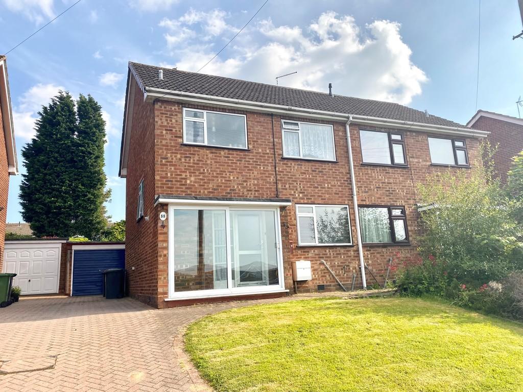 Wiclif Way, Church Farm, Nuneaton 3 bed semidetached house £175,000