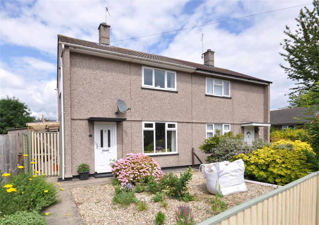 Banwell Avenue, Swindon, SN3 2 bed semidetached house £180,000