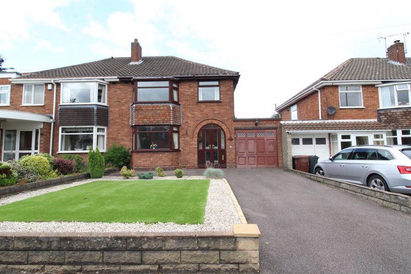 Ryders Hayes Lane, Pelsall, Walsall, WS3 4EG 3 bed semidetached house
