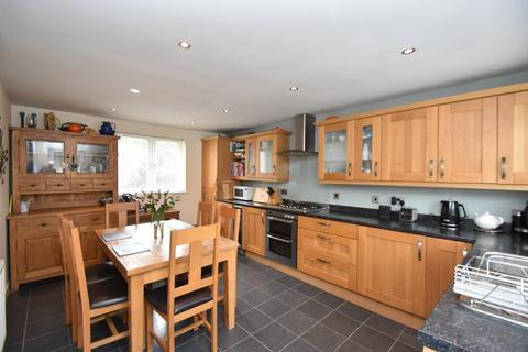 25 Beechtree Terrace, Milton Of Campsie, Glasgow, G66 8DA