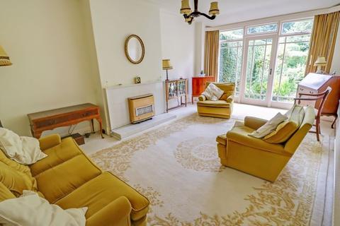 11 Elms Drive, Kirk Ella, Hull, HU10 7QH