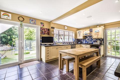 Wynsum Cottage Bourne Dene, Wrecclesham, Farnham, GU10 4RF