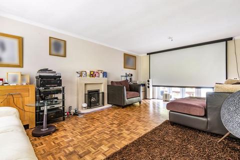 Wynsum Cottage Bourne Dene, Wrecclesham, Farnham, GU10 4RF