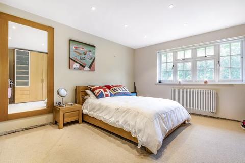 Wynsum Cottage Bourne Dene, Wrecclesham, Farnham, GU10 4RF