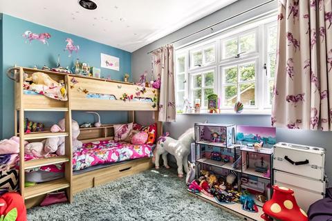 Wynsum Cottage Bourne Dene, Wrecclesham, Farnham, GU10 4RF