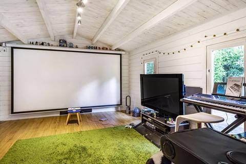 Wynsum Cottage Bourne Dene, Wrecclesham, Farnham, GU10 4RF