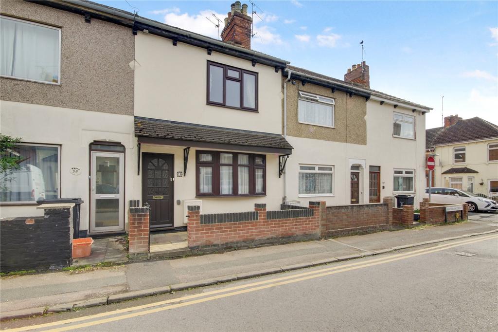 Whiteman Street, Gorse Hill, Swindon, Wiltshire, SN2 3 bed terraced ...