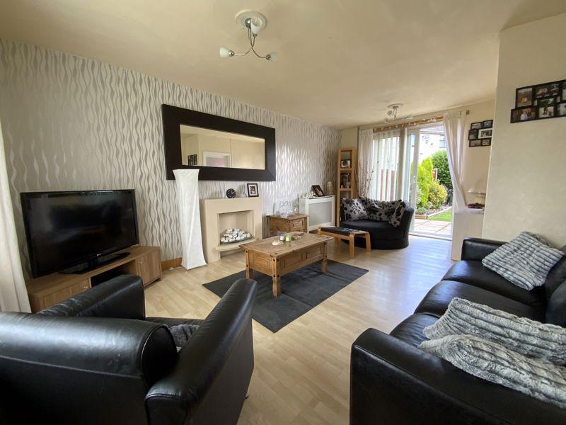 Hattersley Road West, Hyde 3 bed terraced house £150,000
