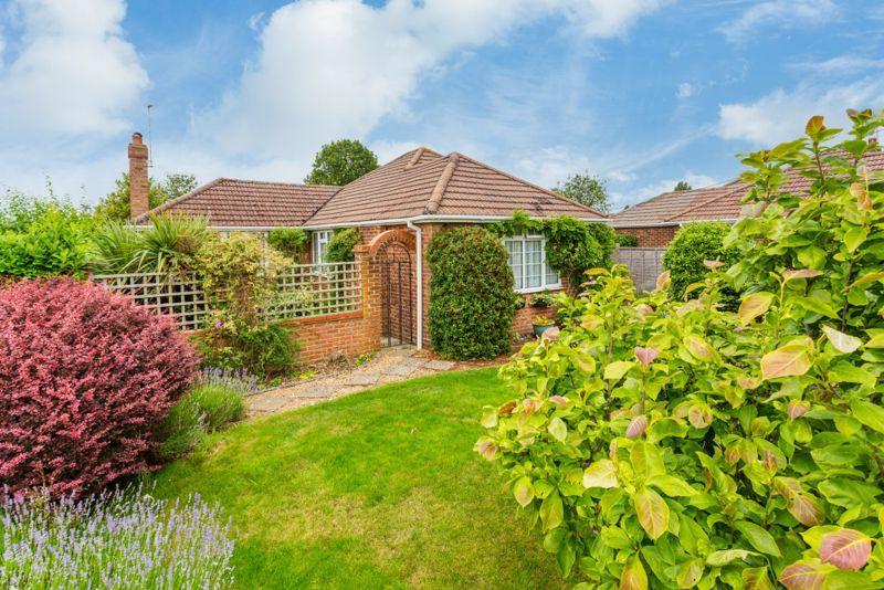 Codmore Crescent, Chesham 2 bed detached bungalow £635,000
