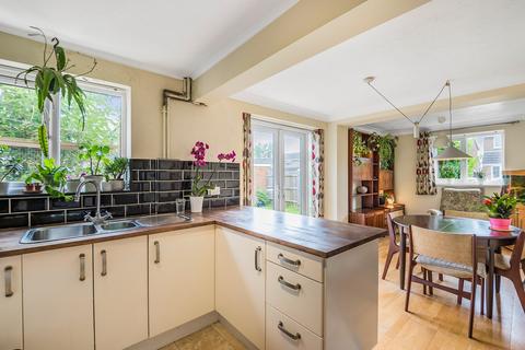 2 Miles Drive, Clifton, Shefford, SG17 5HS