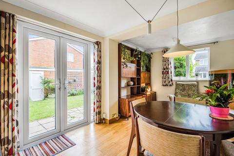 2 Miles Drive, Clifton, Shefford, SG17 5HS