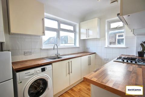 2 bedroom maisonette to rent, a Union Road, Bromley