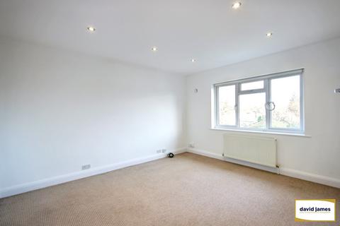 2 bedroom maisonette to rent, a Union Road, Bromley