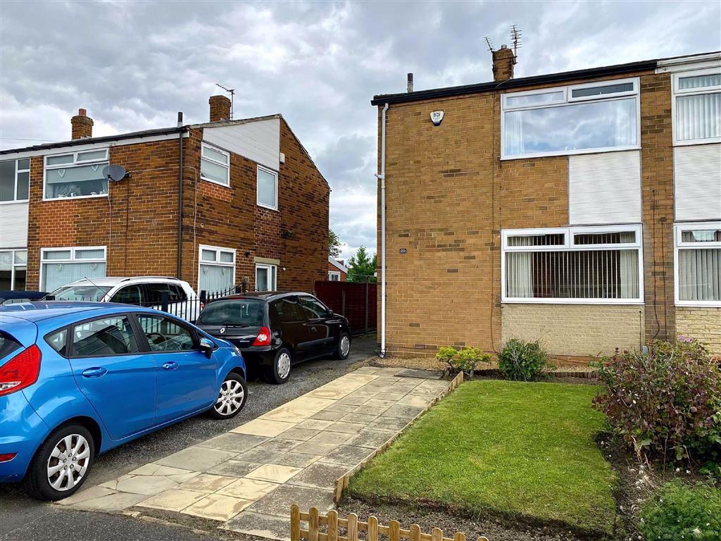 Fountain Drive, Roberttown, WF15 3 bed semidetached house £180,000