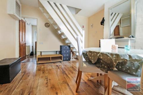 15 Cedars Road, Colchester, CO2 7BS