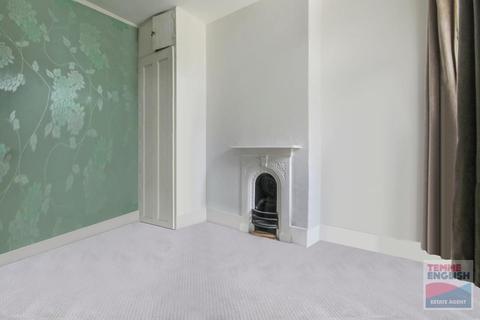 15 Cedars Road, Colchester, CO2 7BS