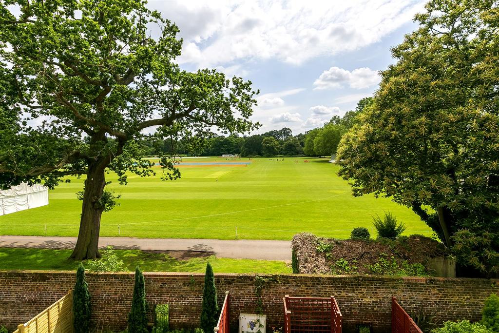 Admiralty Way, Teddington 4 bed terraced house £1,650,000