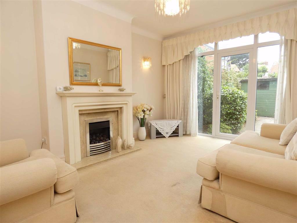 Bromley Avenue, Monkseaton 3 bed semidetached house £295,000
