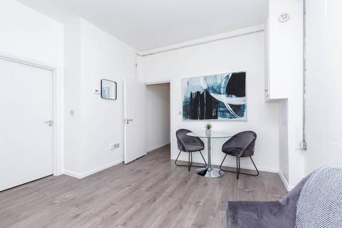 2 bedroom apartment to rent, E8