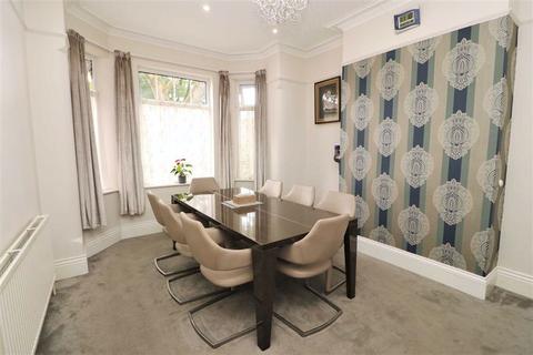 122 Kingsbrook Road, Manchester, M16 8NT