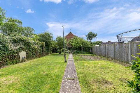 43 William Road, Ashford, TN23 7UT