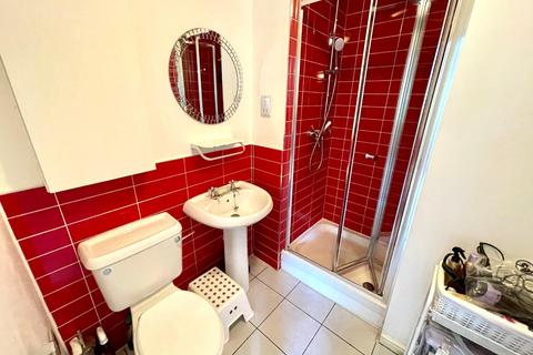 8 The Square, Northampton, NN4 5AR