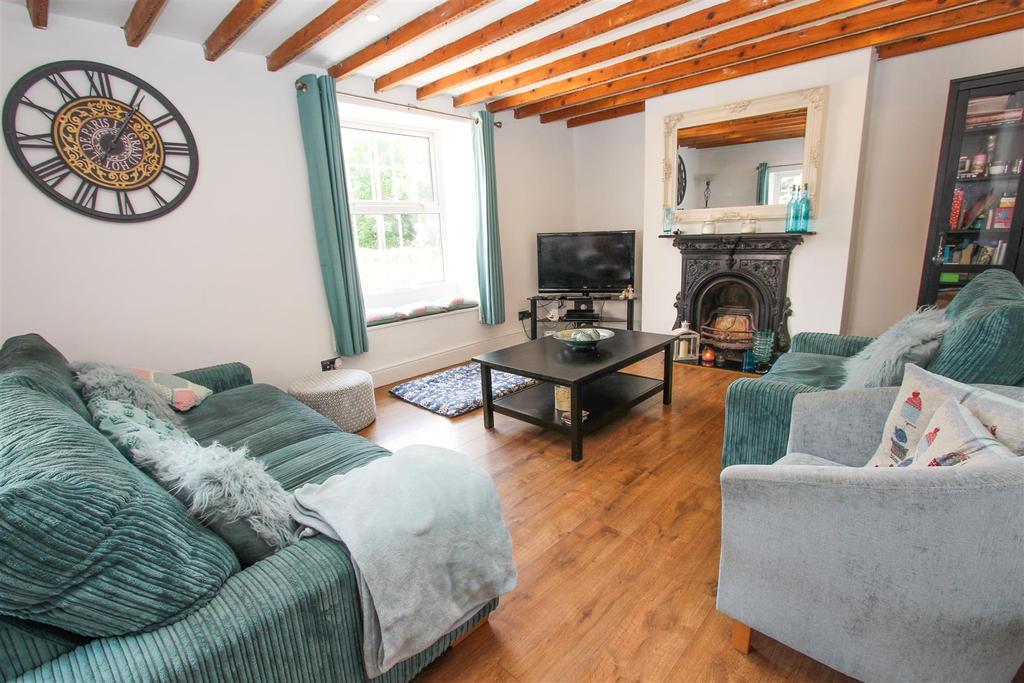 Bath Road, Bridgeyate, Bristol 3 bed house £450,000