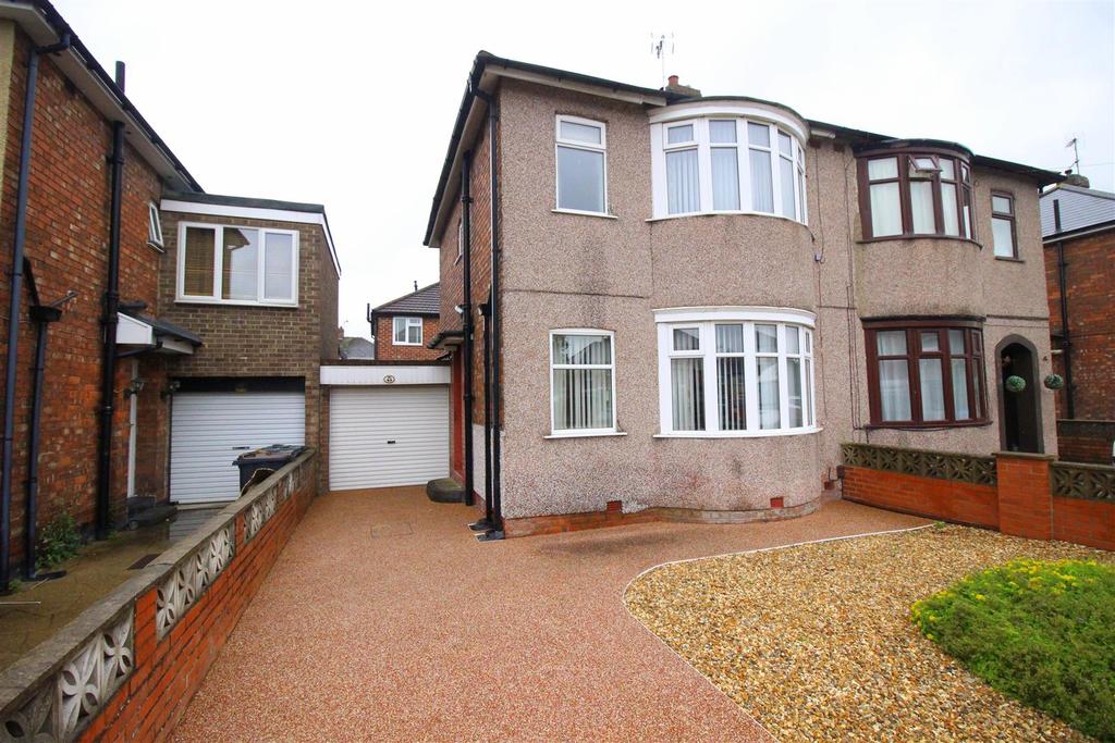 Lynton Gardens, Darlington 2 bed semidetached house £90,000