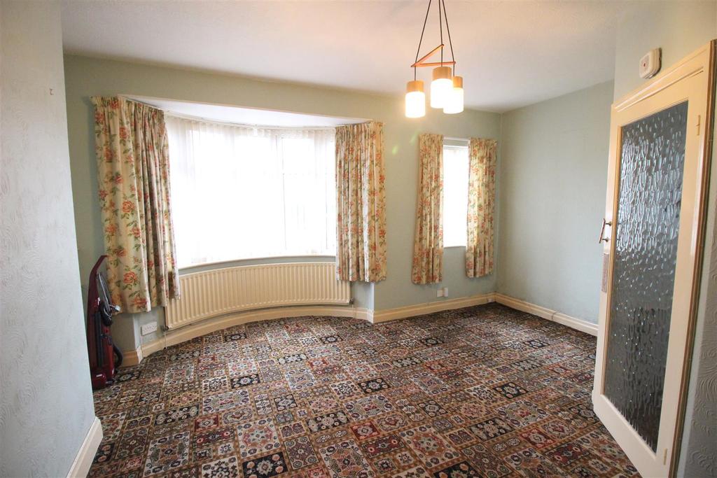 Lynton Gardens, Darlington 2 bed semidetached house £90,000