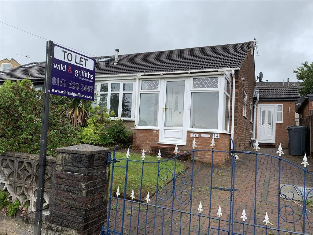 Carr House Road, Springhead, Oldham 2 bed semidetached bungalow £695