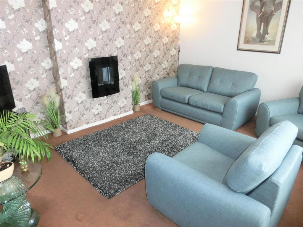 Rotherfield Road, Sheldon, Birmingham 3 bed terraced house £195,000