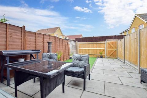 17 Yeates Drive, Kemsley, Sittingbourne, ME10 2UH