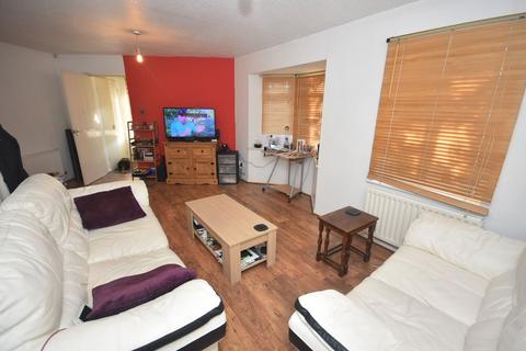 3 bedroom semi-detached house to rent, Chorlton Road, Hulme, Manchester, M15 5AR