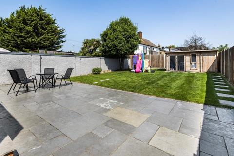 35 The Drive, Ashford, TW15 1SJ