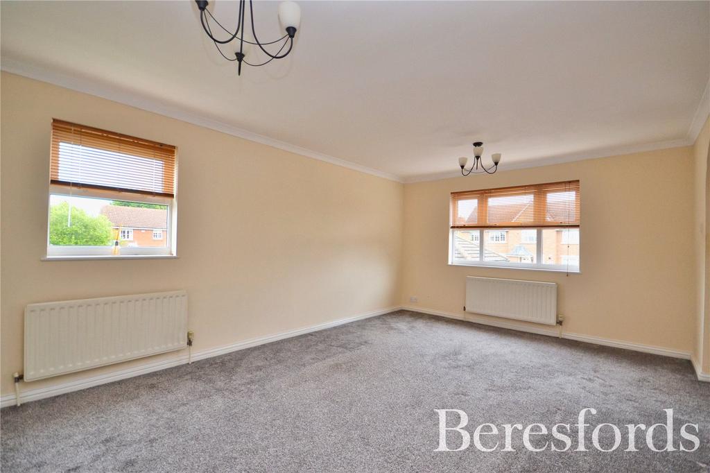 Burns Close, Billericay, CM11 2 bed apartment £315,000