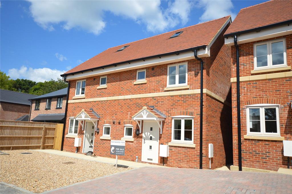 Station Road, Sway, Lymington, SO41 3 bed semidetached house £449,950