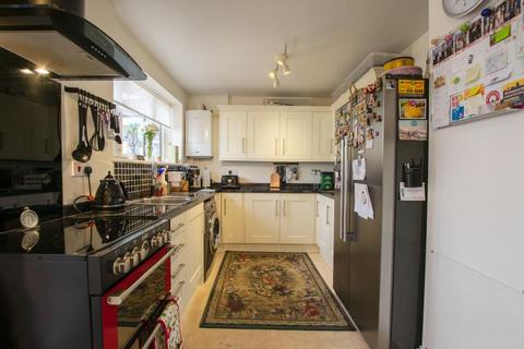 68 Cadleigh Gardens, Birmingham, B17 0QB