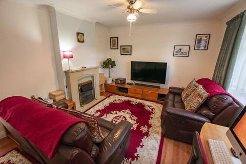 68 Cadleigh Gardens, Birmingham, B17 0QB