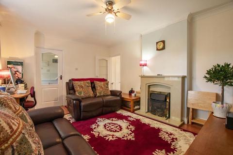 68 Cadleigh Gardens, Birmingham, B17 0QB