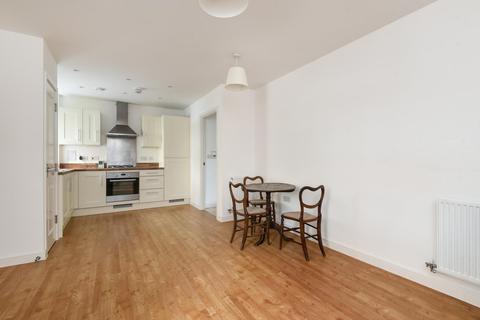 12 Wells View Drive, Bromley, BR2 9UL