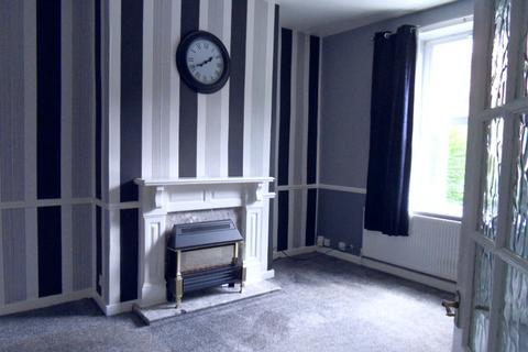 2 bedroom terraced house to rent, Blakeridge Lane, Batley, West Yorkshire, WF17