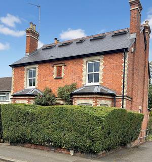 11 Thames Avenue, Pangbourne, Reading, RG8 7BU
