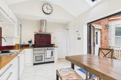 11 Thames Avenue, Pangbourne, Reading, RG8 7BU