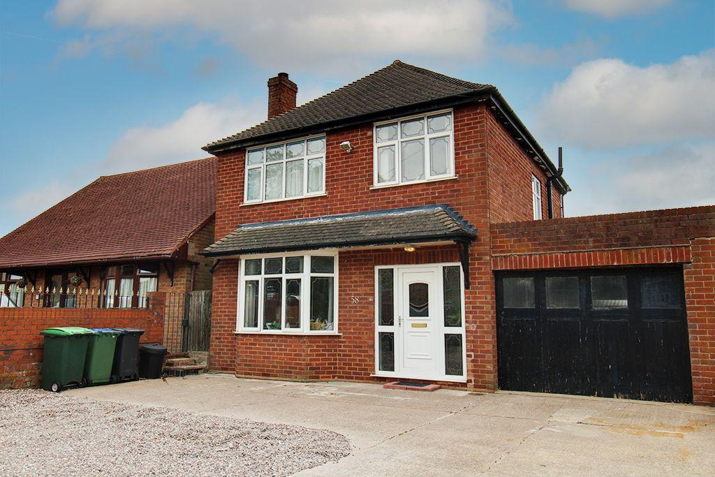 POWKE LANE, ROWLEY REGIS B65 0AG 3 bed detached house for sale £300,000