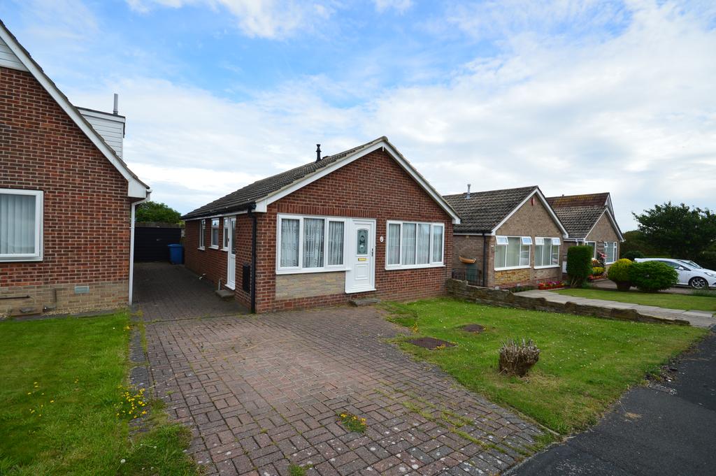 Redcliff Close, Scarborough, North Yorkshire 3 bed bungalow £190,000